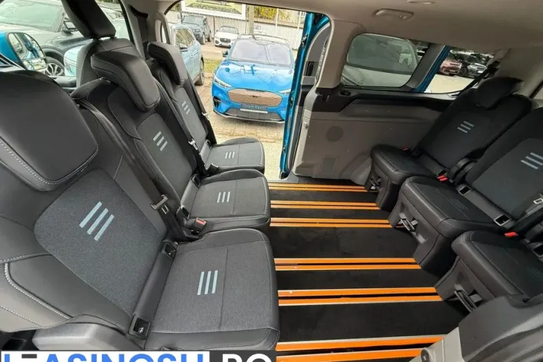 Ford Tourneo Custom din 2025 cu 1 km - oferta FOR213260 - foto 14