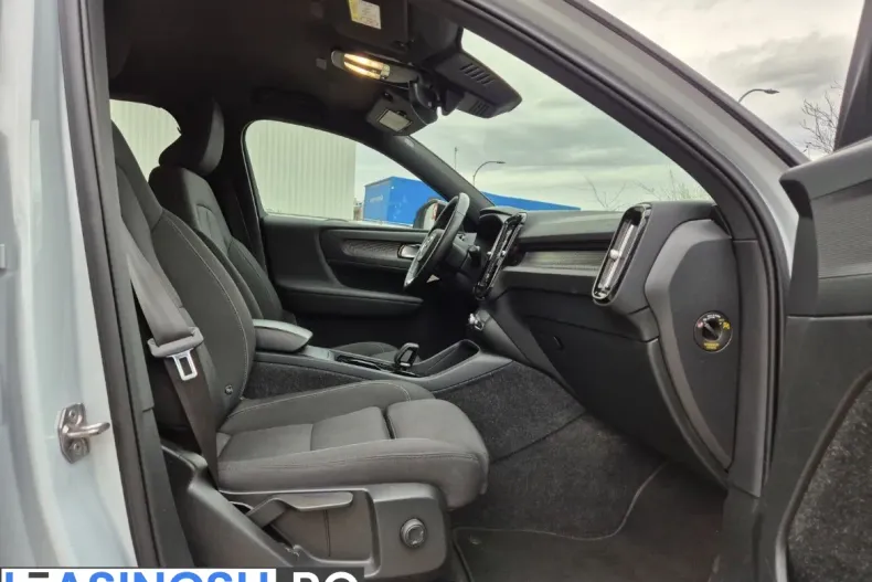 Volvo XC40 din 2021 cu 131.698 km - oferta VOL213265 - foto 17