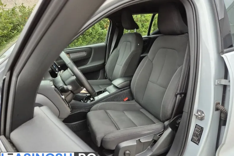 Volvo XC40 din 2021 cu 131.698 km - oferta VOL213265 - foto 21