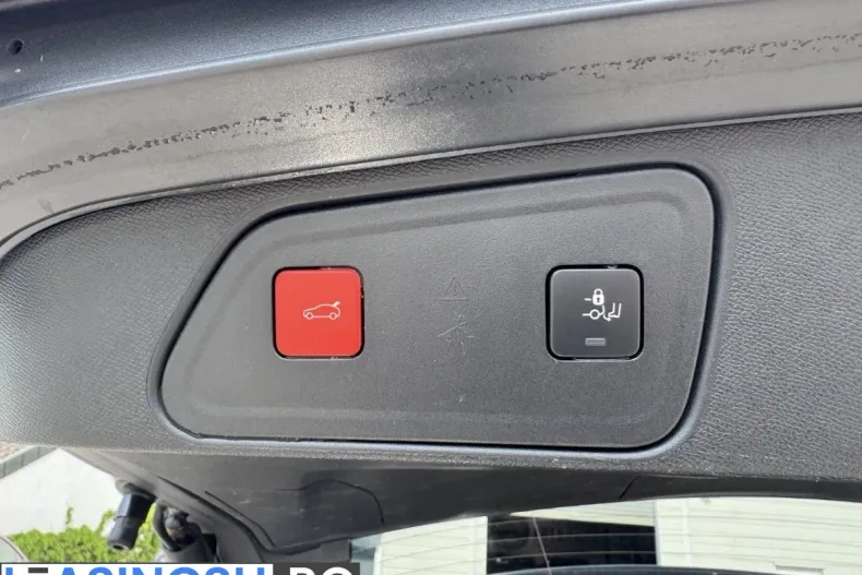Peugeot 3008 din 2020 cu 114.001 km - oferta PEU213266 - foto 19