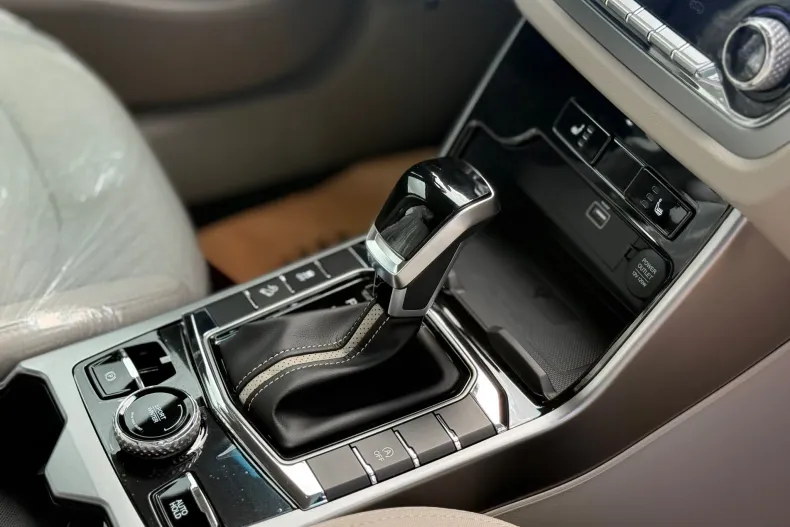 KGM Korrando din 2025 cu 8 km - oferta KGM213268 - foto 24