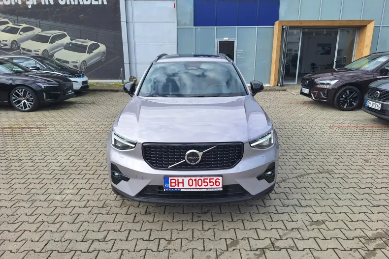 Volvo XC40 din 2026 cu 14 km - oferta VOL213271 - foto 4
