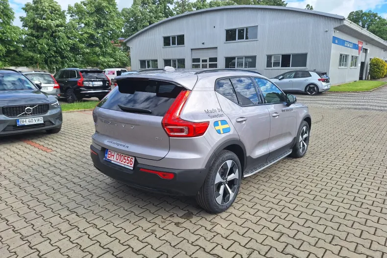 Volvo XC40 din 2026 cu 14 km - oferta VOL213271 - foto 9