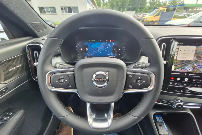 Volvo XC40 din 2026 cu 14 km - oferta VOL213271 - foto 21