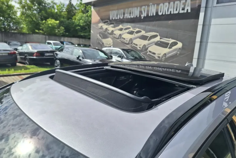 Volvo XC40 din 2026 cu 14 km - oferta VOL213271 - foto 39