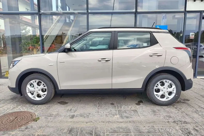 KGM Tivoli din 2025 cu 7 km - oferta KGM213278 - foto 2