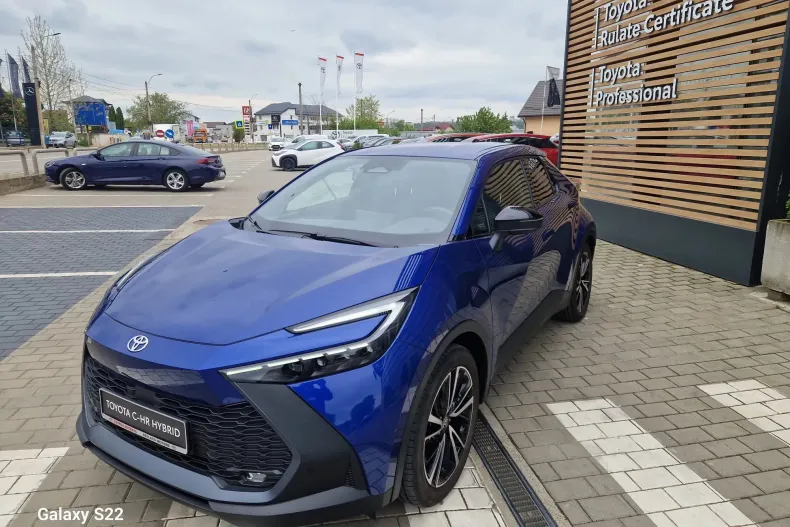 Toyota C-HR din 2025 cu 2.653 km - oferta TOY213282 - foto 3