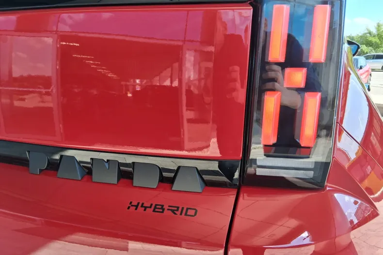Fiat Grande Panda din 2025 cu 10 km - oferta FIA213284 - foto 6