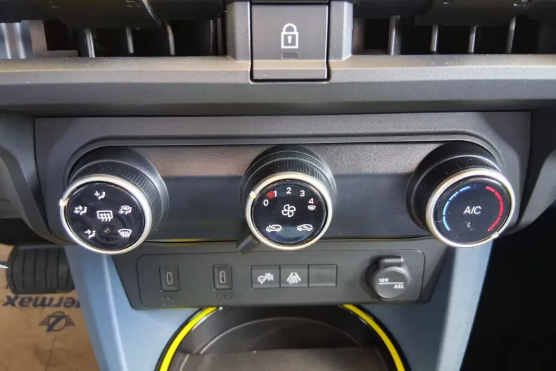 Fiat Grande Panda din 2025 cu 10 km - oferta FIA213284 - foto 16