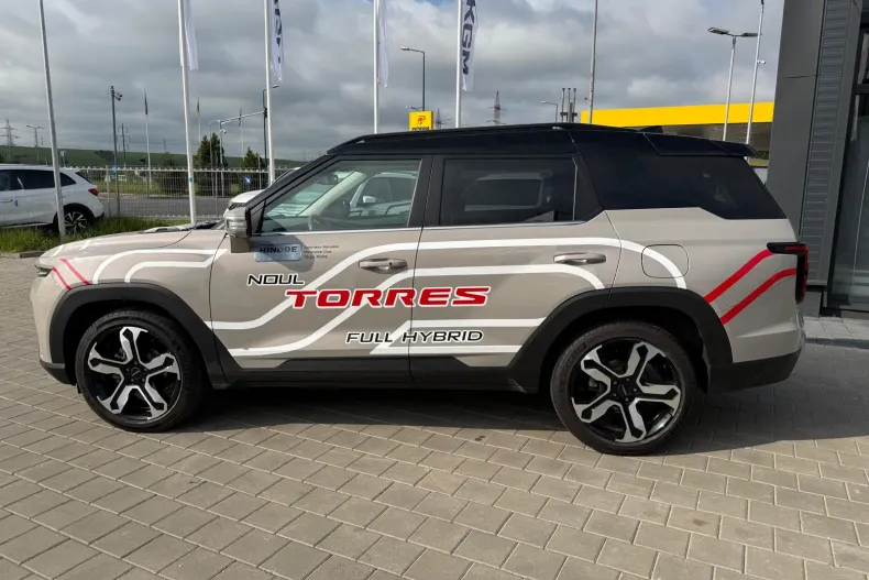 KGM Torres din 2025 cu 12.923 km - oferta KGM213304 - foto 8