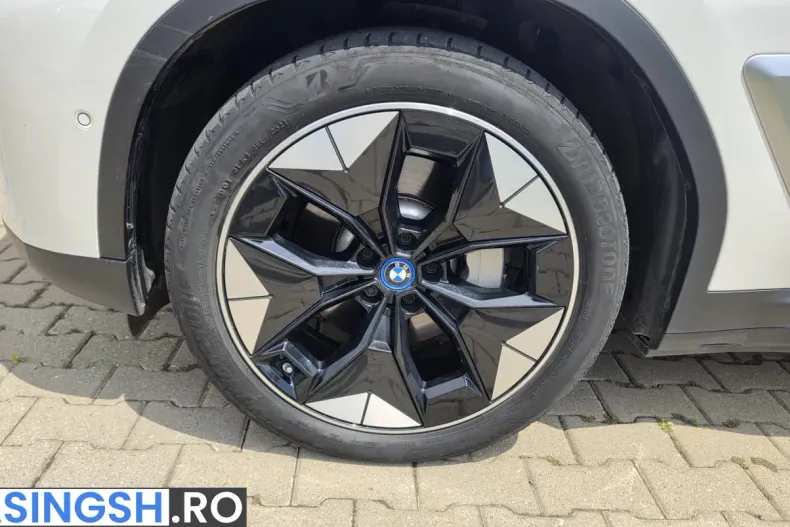 BMW iX3 (Seria X) din 2021 cu 50.600 km - oferta BMW213305 - foto 6