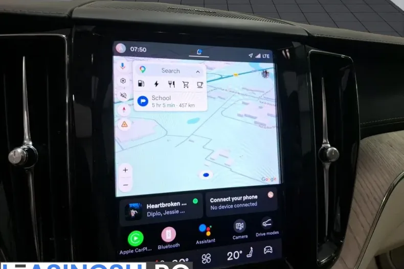 Volvo XC60 din 2022 cu 75.309 km - oferta VOL213313 - foto 7