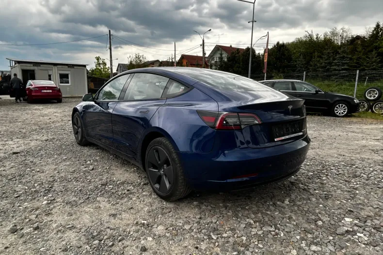 Tesla Model 3 din 2021 cu 84.000 km - oferta TES213314 - foto 4