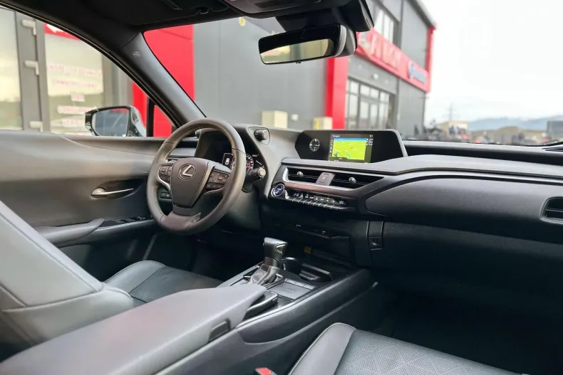 Lexus UX din 2021 cu 82.124 km - oferta LEX213318 - foto 2