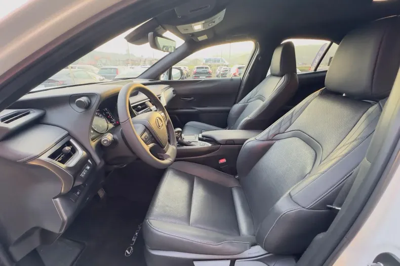 Lexus UX din 2021 cu 82.124 km - oferta LEX213318 - foto 11