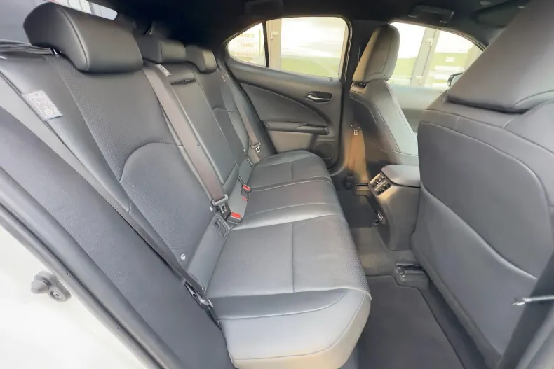 Lexus UX din 2021 cu 82.124 km - oferta LEX213318 - foto 20
