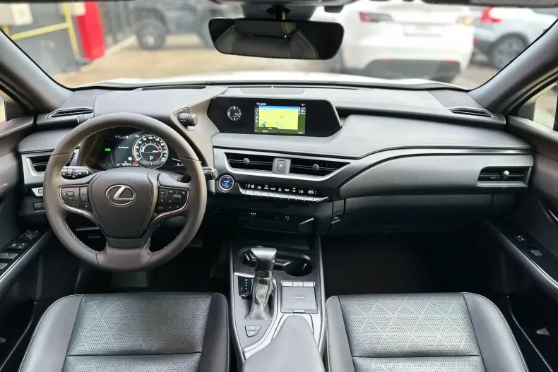 Lexus UX din 2021 cu 82.124 km - oferta LEX213318 - foto 23