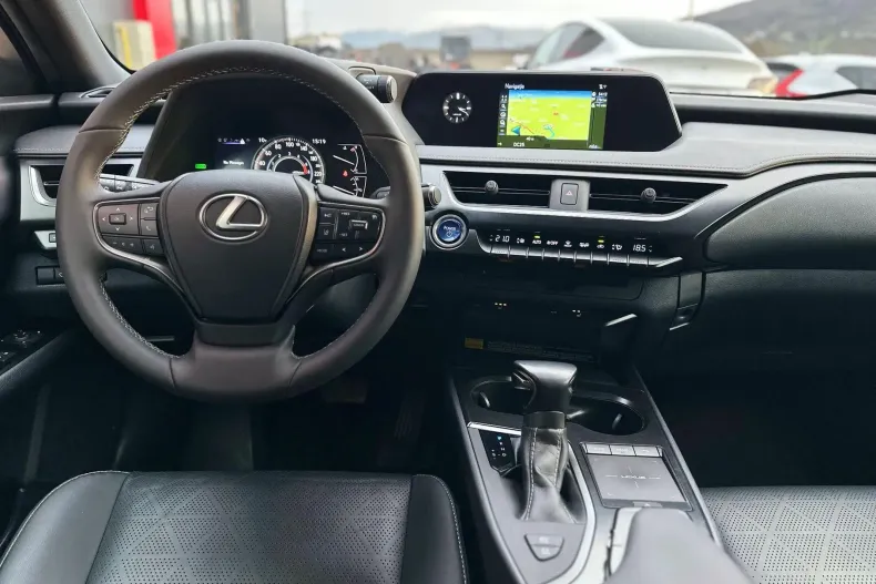 Lexus UX din 2021 cu 82.124 km - oferta LEX213318 - foto 24