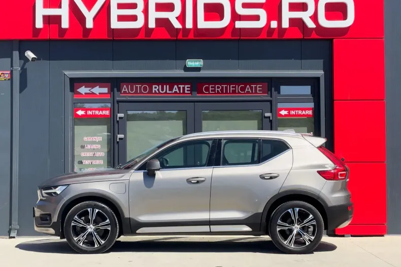 Volvo XC40 din 2021 cu 82.747 km - oferta VOL213320 - foto 3