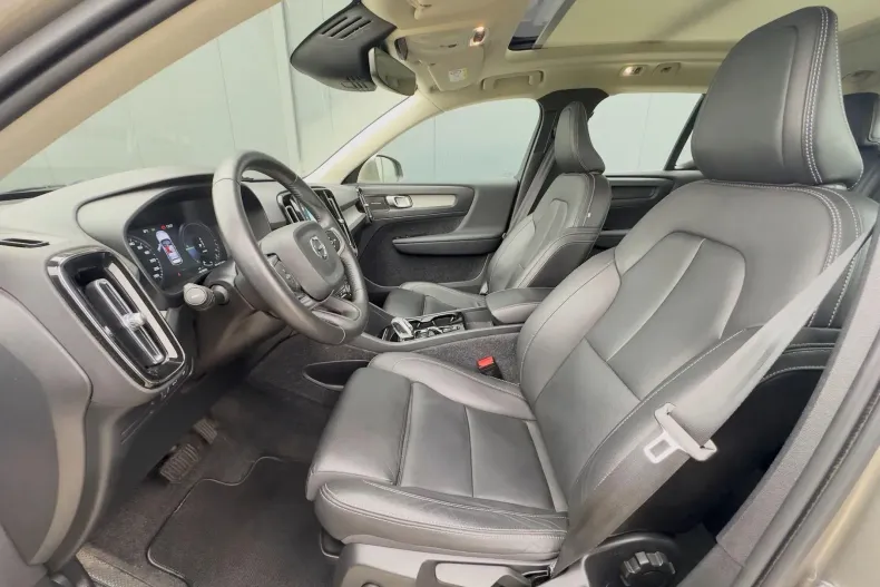 Volvo XC40 din 2021 cu 82.747 km - oferta VOL213320 - foto 11