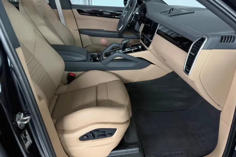 Porsche Cayenne Coupe din 2023 cu 83.815 km - oferta POR213322 - foto 11
