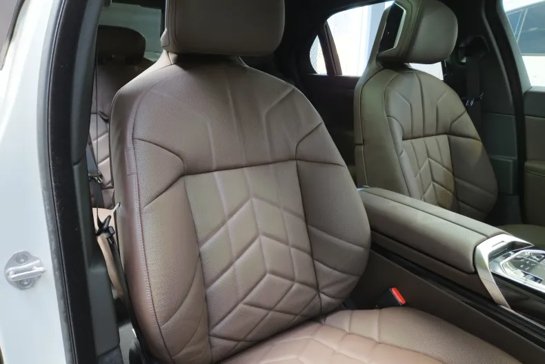 BMW 740d (Seria 7) din 2025 cu 20 km - oferta BMW213329 - foto 3