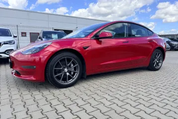 Tesla Model 3 din 2021 - oferta TES213335