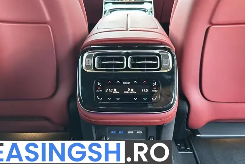 Mercedes-Benz S din 2024 cu 7.600 km - oferta MER213338 - foto 22