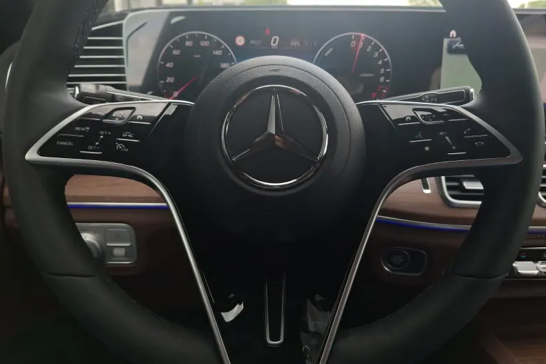 Mercedes-Benz GLE din 2025 cu 15 km - oferta MER213339 - foto 23
