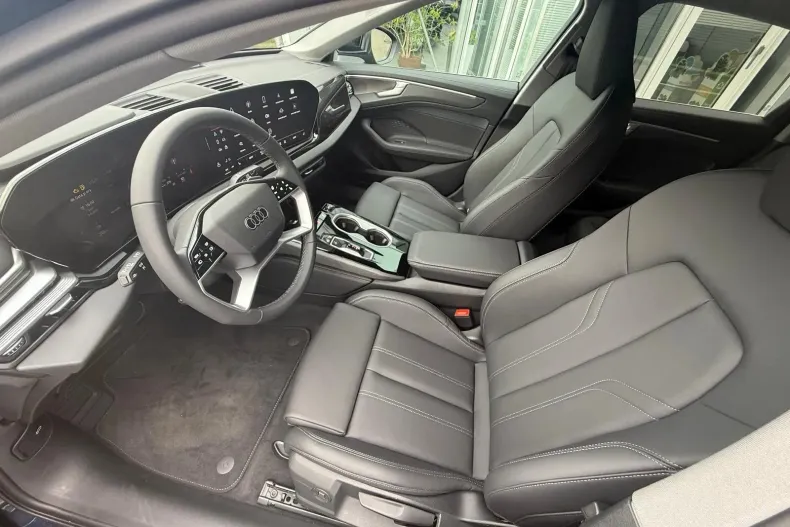 Audi A6 din 2025 cu 2.600 km - oferta AUD213344 - foto 12