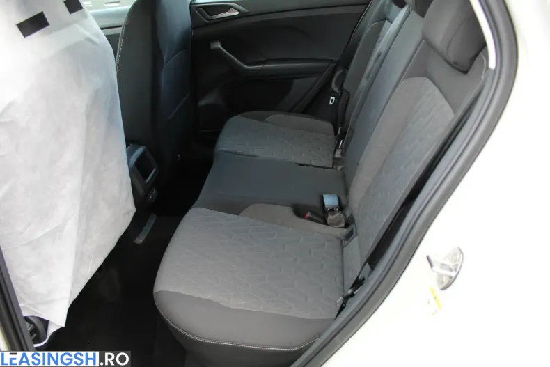 Volkswagen T-Cross din 2026 cu 10 km - oferta VOL213351 - foto 13