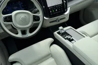 Volvo XC90 din 2026 cu 1.638 km - oferta VOL213356 - foto 12