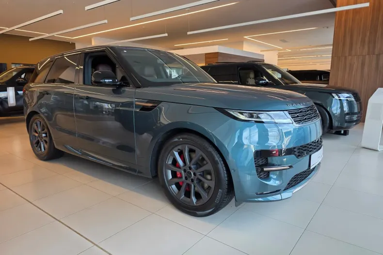 Land Rover Range Rover Sport din 2025 cu 600 km - oferta LAN213359 - foto 1
