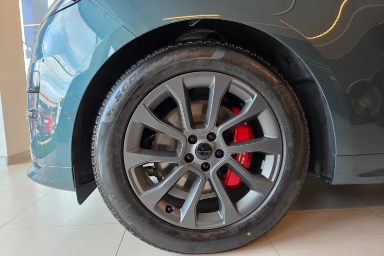 Land Rover Range Rover Sport din 2025 cu 600 km - oferta LAN213359 - foto 8