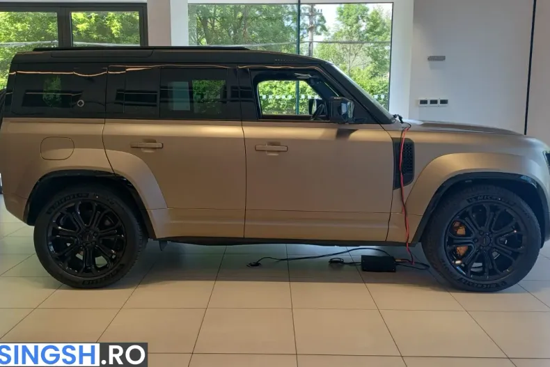 Land Rover Defender din 2026 cu 500 km - oferta LAN213360 - foto 3