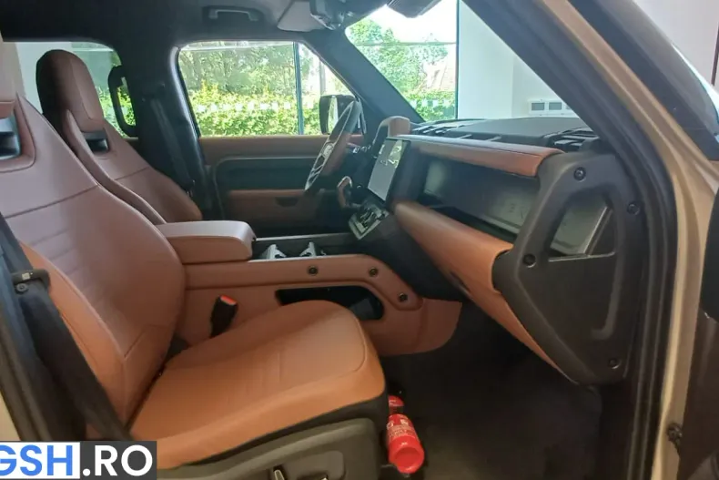 Land Rover Defender din 2026 cu 500 km - oferta LAN213360 - foto 8