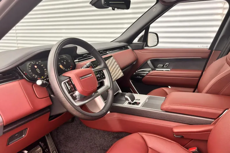 Land Rover Range Rover din 2025 cu 700 km - oferta LAN213364 - foto 5