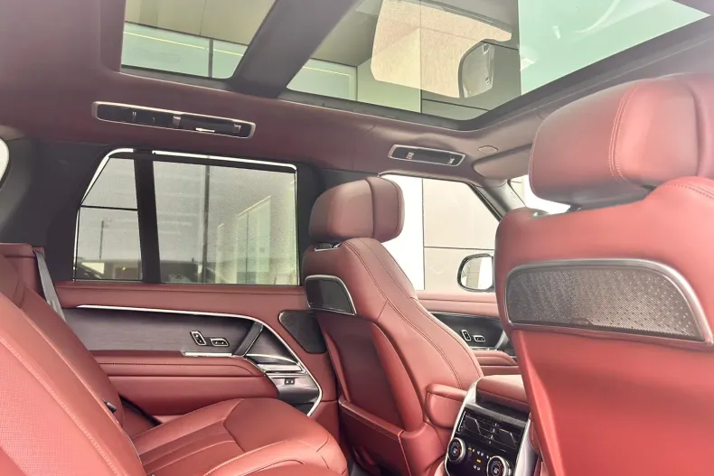 Land Rover Range Rover din 2025 cu 700 km - oferta LAN213364 - foto 6