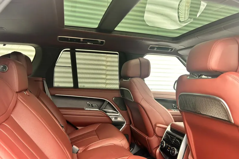 Land Rover Range Rover din 2025 cu 700 km - oferta LAN213364 - foto 10