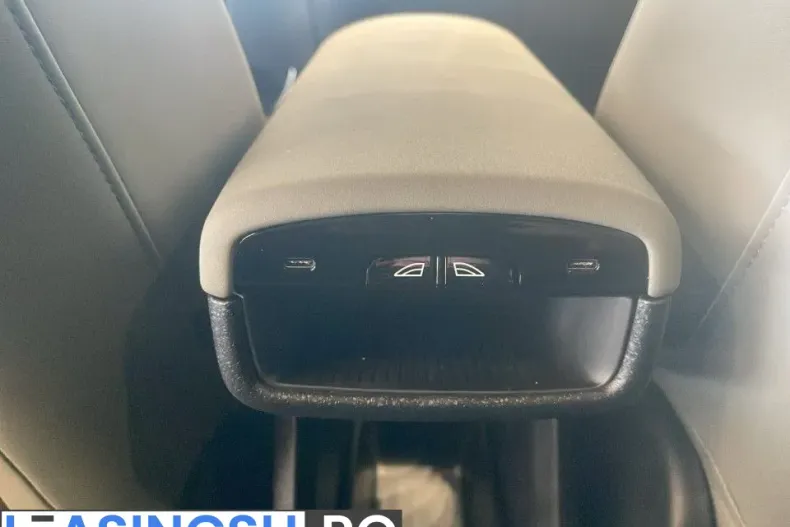 Volvo EX30 din 2025 cu 10 km - oferta VOL213372 - foto 13