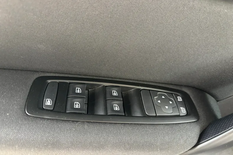 Renault Megane din 2021 cu 62.800 km - oferta REN213375 - foto 18