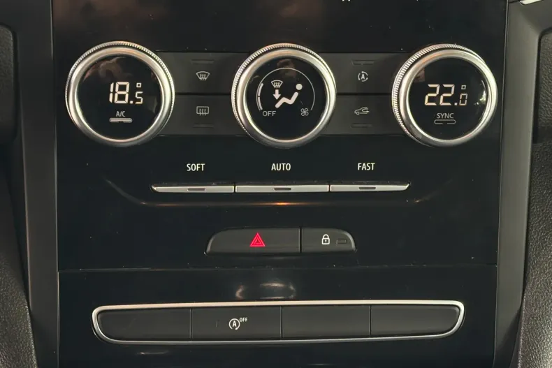 Renault Megane din 2021 cu 62.800 km - oferta REN213375 - foto 29