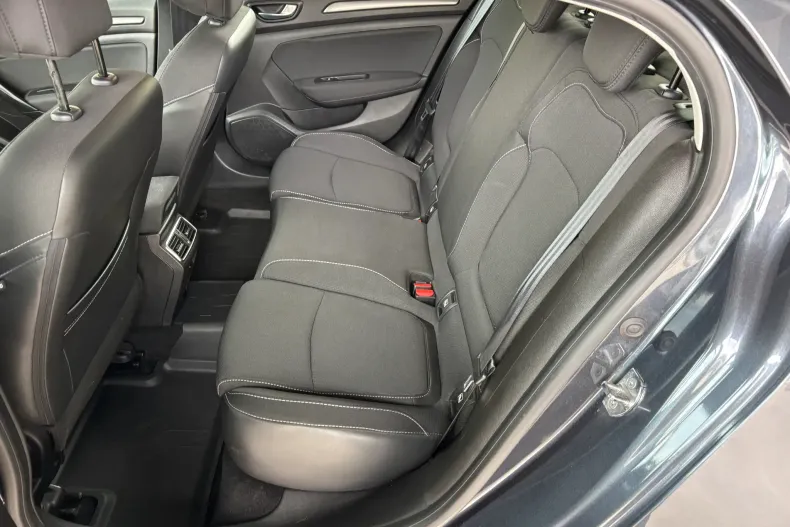 Renault Megane din 2021 cu 62.800 km - oferta REN213375 - foto 34