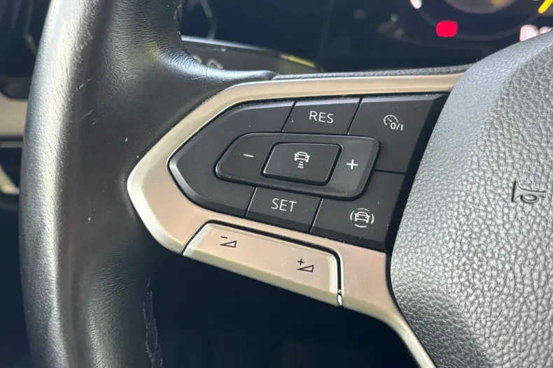 Volkswagen Golf din 2021 cu 81.000 km - oferta VOL213376 - foto 23
