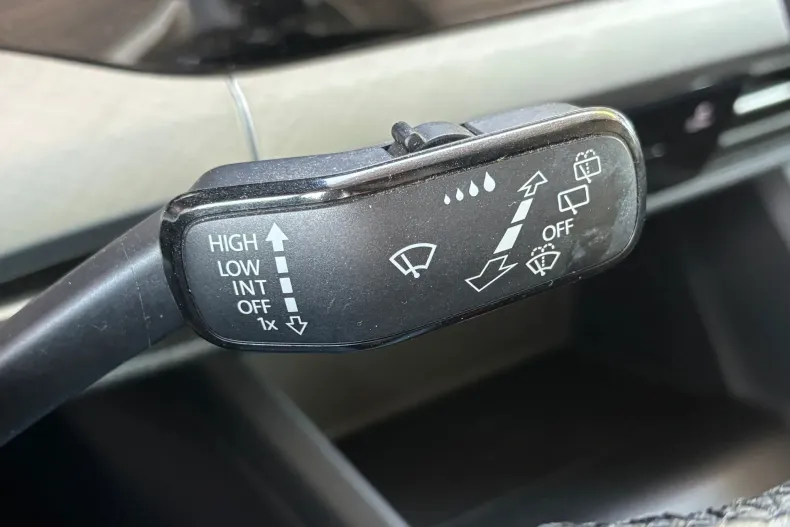 Volkswagen Golf din 2021 cu 81.000 km - oferta VOL213376 - foto 30