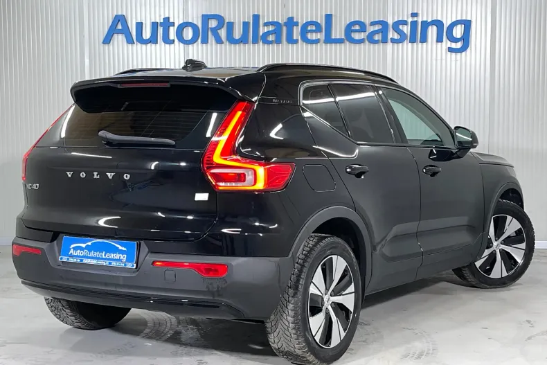 Volvo XC40 din 2020 cu 98.953 km - oferta VOL213385 - foto 3