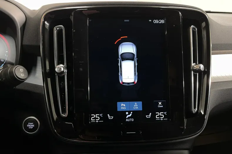 Volvo XC40 din 2020 cu 98.953 km - oferta VOL213385 - foto 14