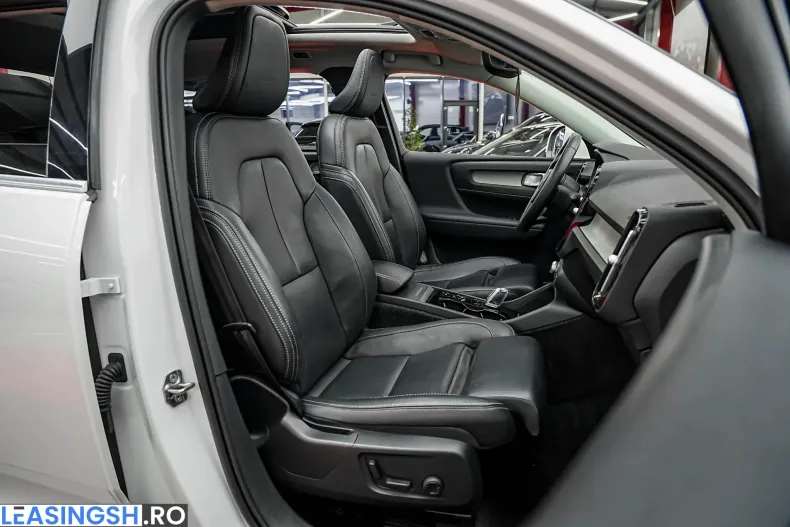 Volvo XC40 din 2020 cu 101.000 km - oferta VOL213387 - foto 10
