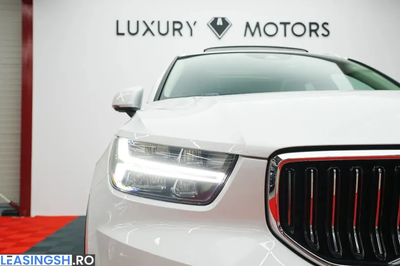 Volvo XC40 din 2020 cu 101.000 km - oferta VOL213387 - foto 19
