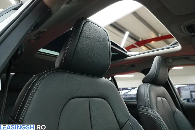 Volvo XC40 din 2020 cu 101.000 km - oferta VOL213387 - foto 23